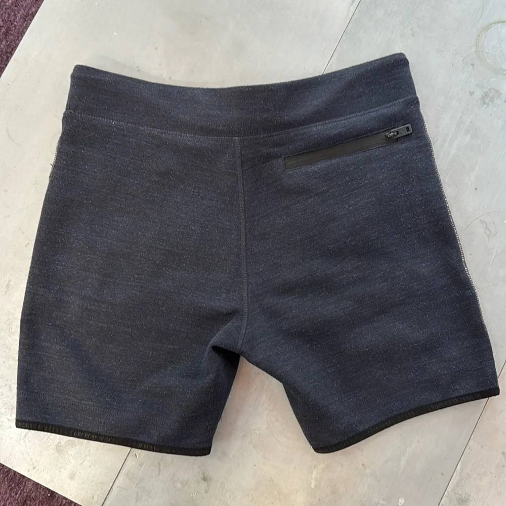 Superdry Sport Gym Tech dark blue men’s shorts size L, EUC black - Picture 5 of 8